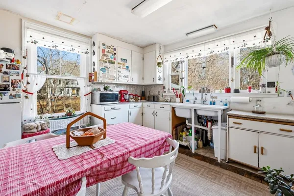 $2,500,000 | 45 Cable Road, Rye, NH 03870