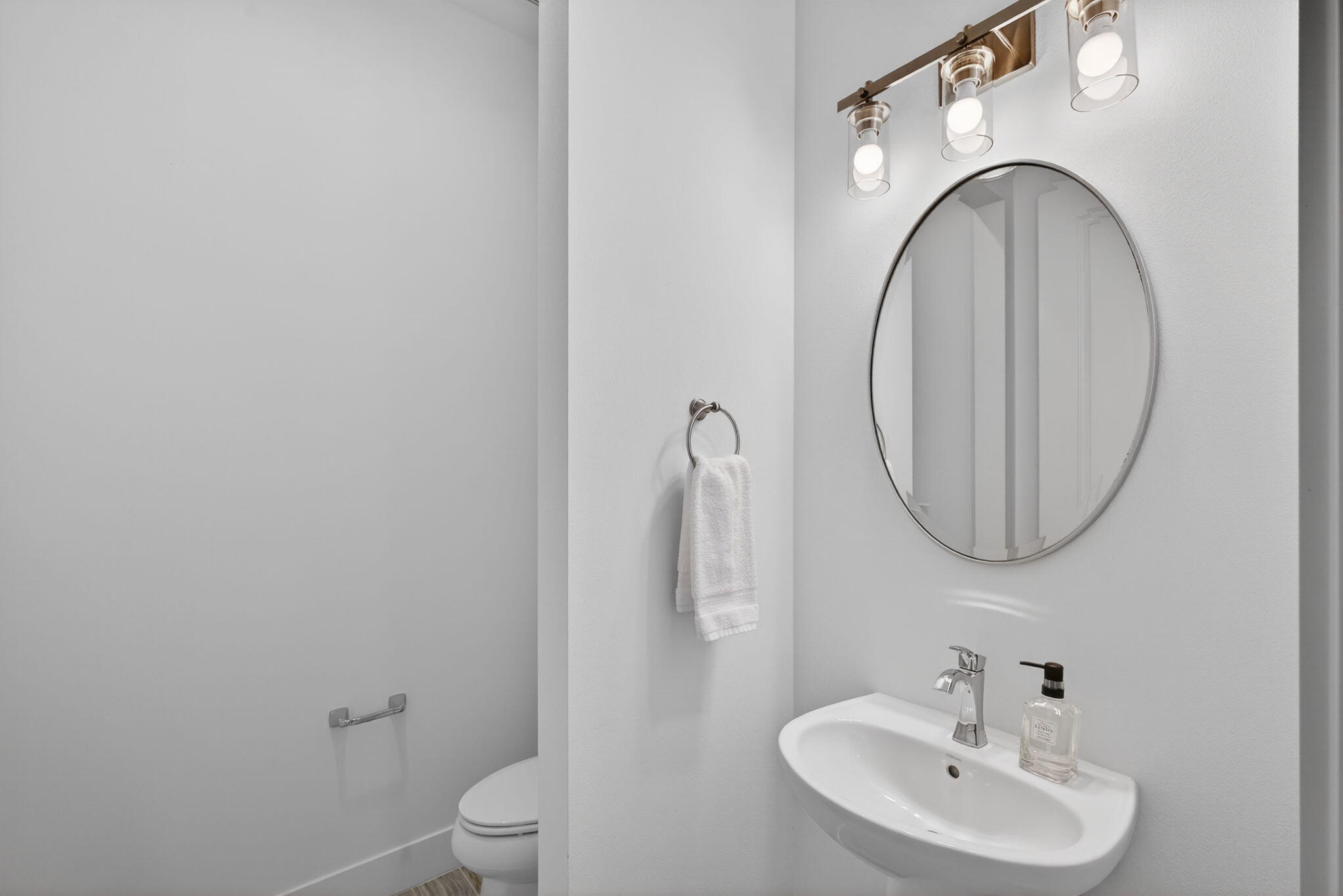 13392 Alton Road Palm Beach Gardens, FL 33418 - Photo 27 of 57 a bathroom with a sink and a mirror