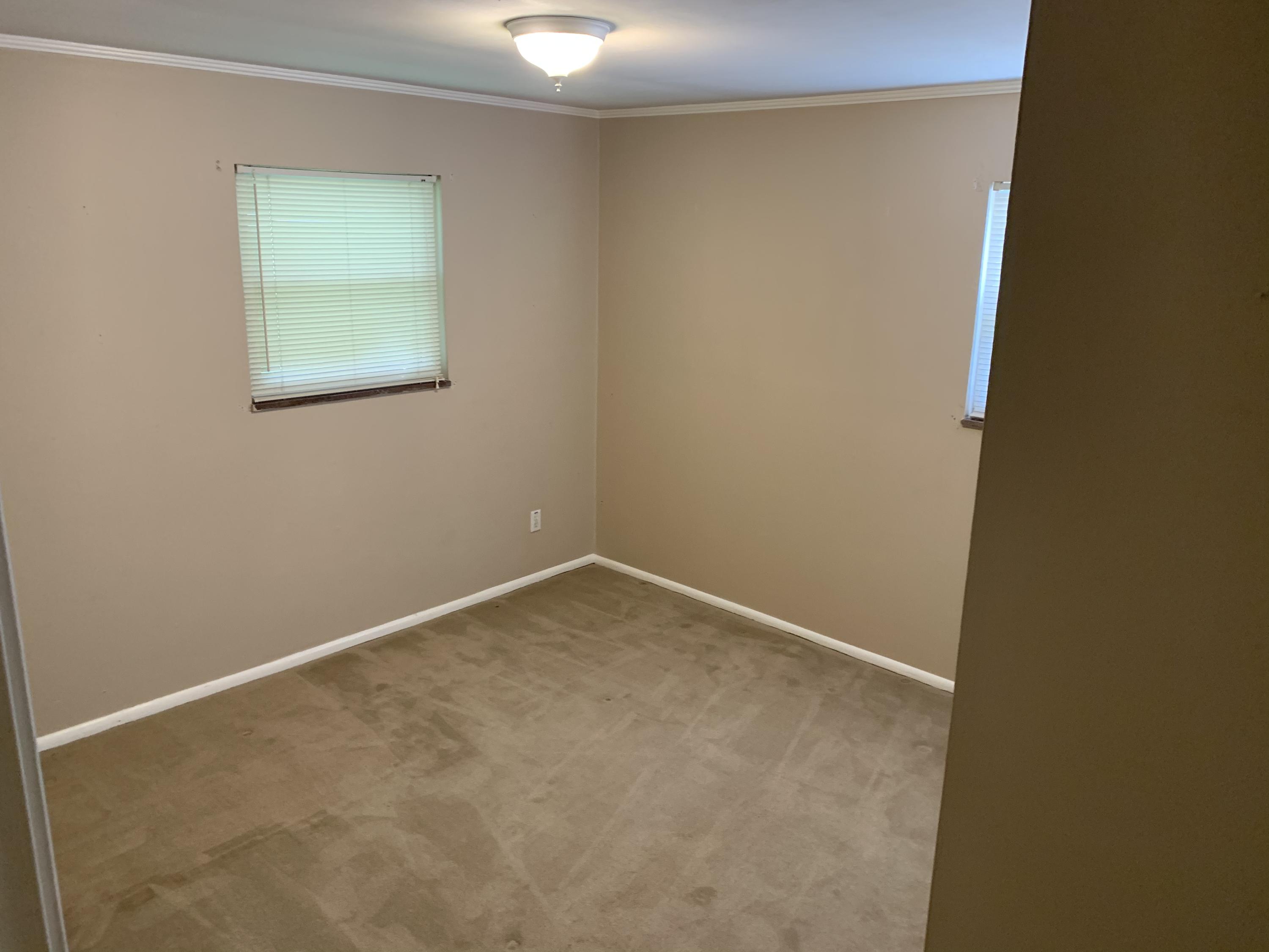 517 Tillman Road Knoxville, TN 37912 - Photo 13 of 20 7ED60F1D-2446-45E0-8865-E8476D8D563C