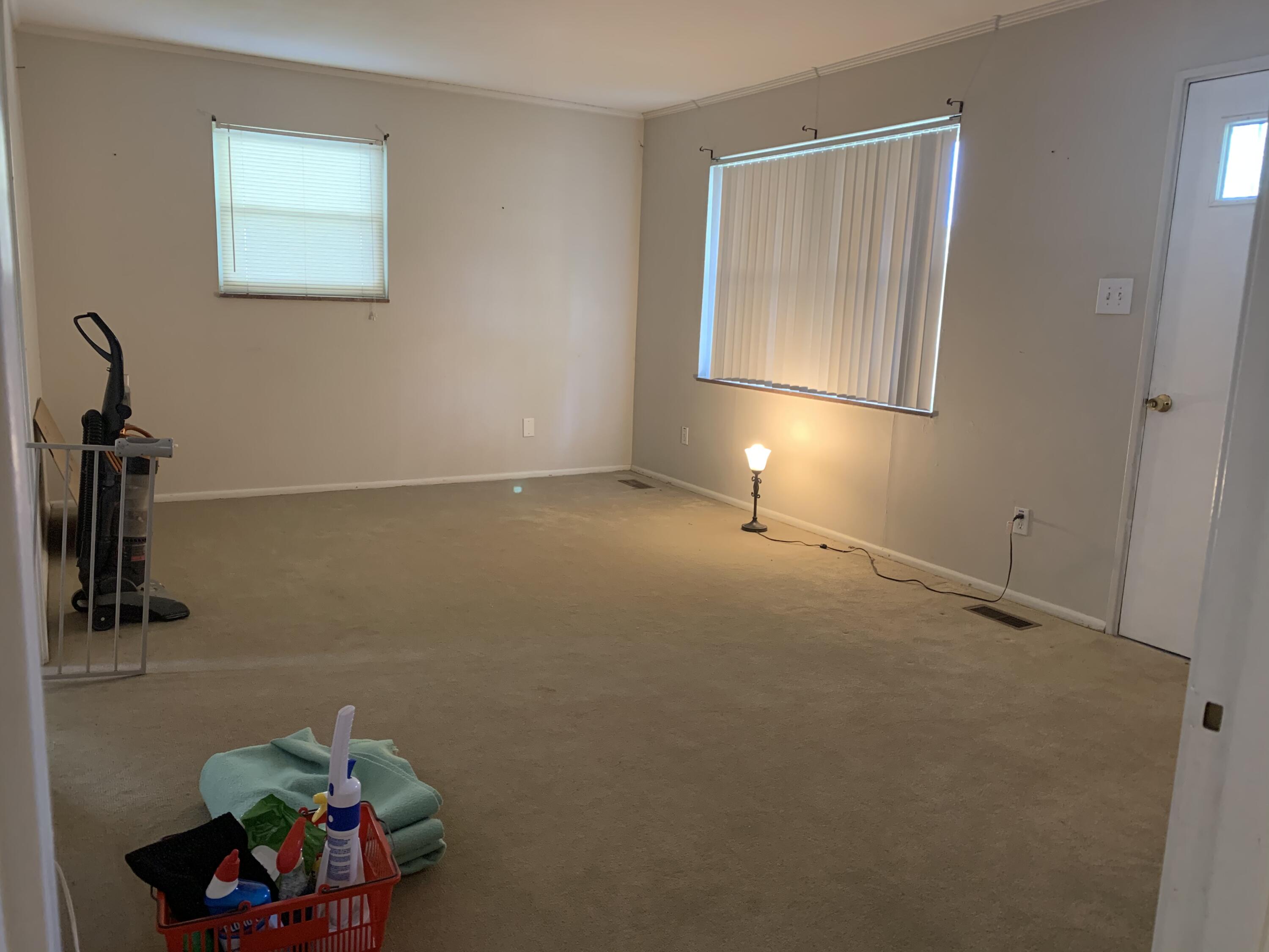 517 Tillman Road Knoxville, TN 37912 - Photo 14 of 20 E080C8D5-0ED8-4A3E-8B8D-D4DAAD1196C4
