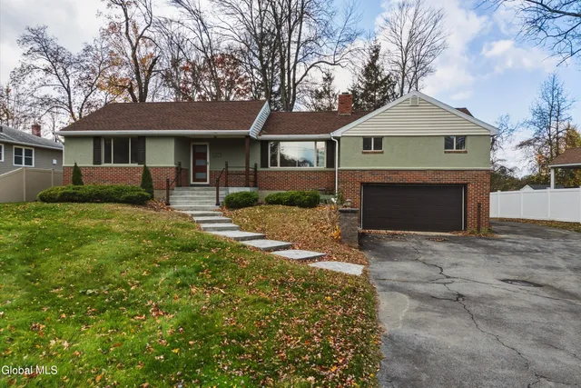 $339,900 | 1005 Brunswick Place, Rotterdam, NY 12303