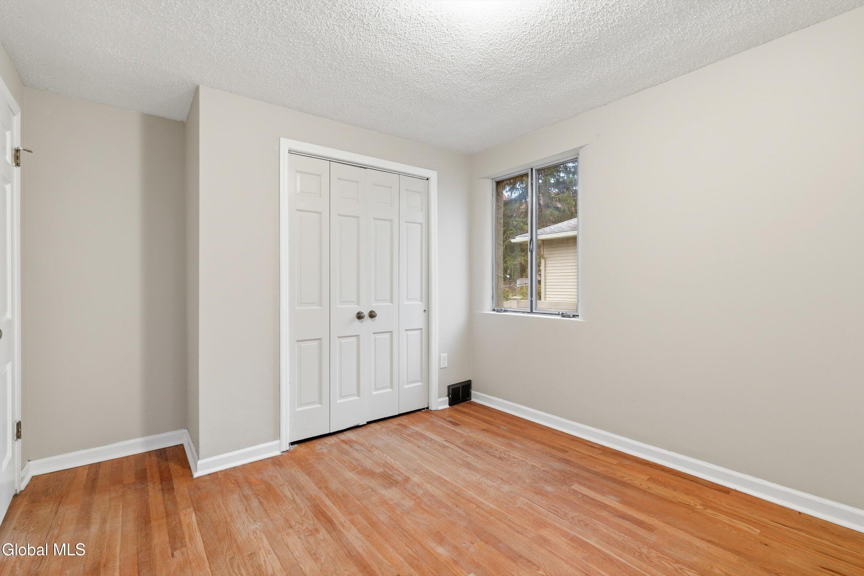 1005 Brunswick Place Rotterdam, NY 12303 - Photo 28 of 48 20-1005 Brunswick Ln-20