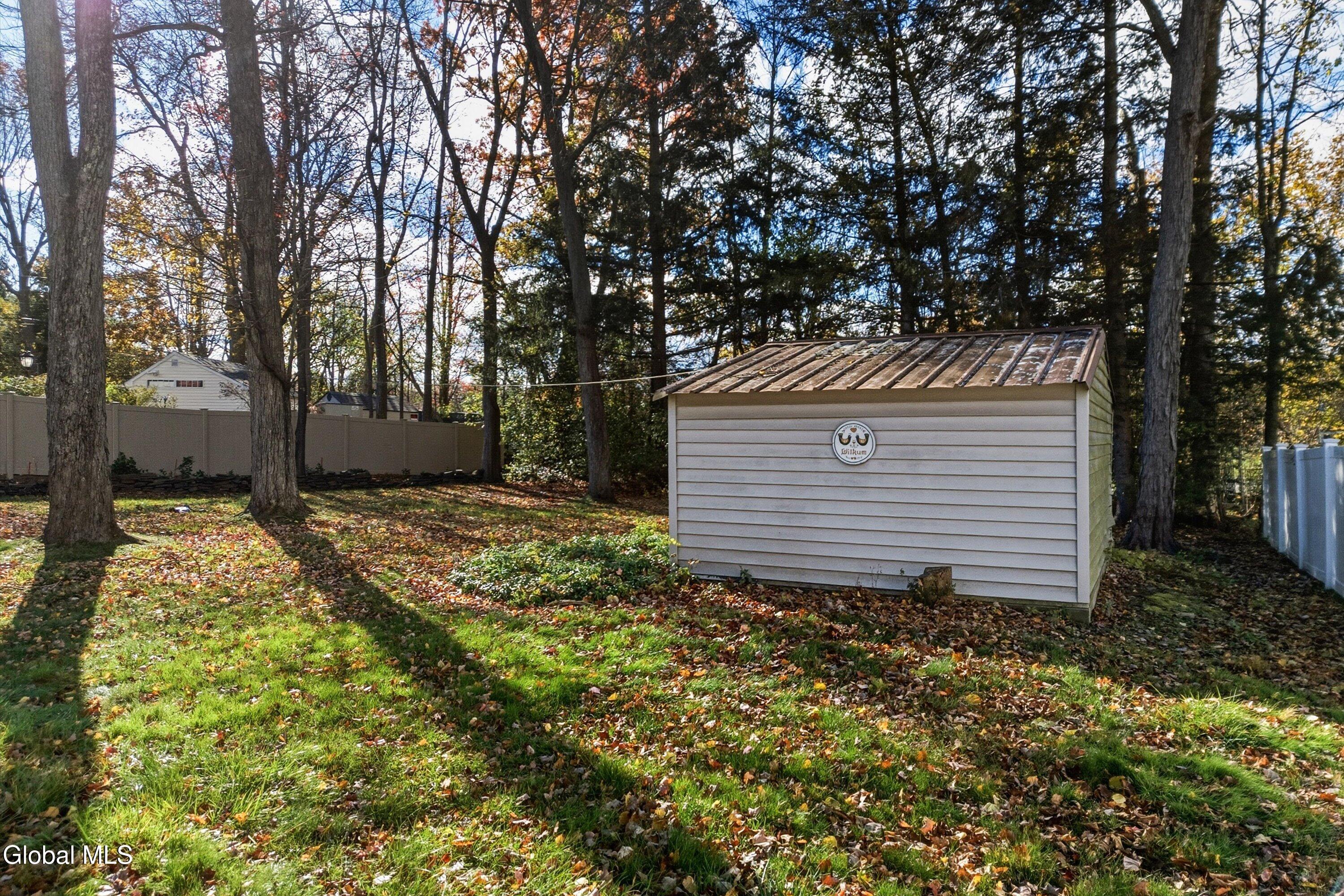 1005 Brunswick Place Rotterdam, NY 12303 - Photo 46 of 48 44-1005 Brunswick Pl-44