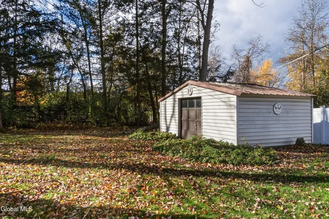 $339,900 | 1005 Brunswick Place, Rotterdam, NY 12303