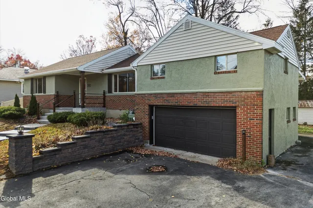 $339,900 | 1005 Brunswick Place, Rotterdam, NY 12303