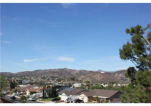11040 Crystal Springs Road Santee, CA 92071 - Photo 4 of 25