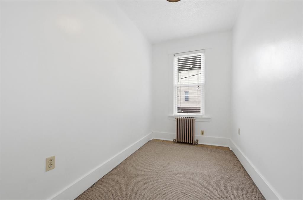 144 Davis Avenue McKees Rocks, PA 15136 - Photo 36 of 50 an empty room with a window