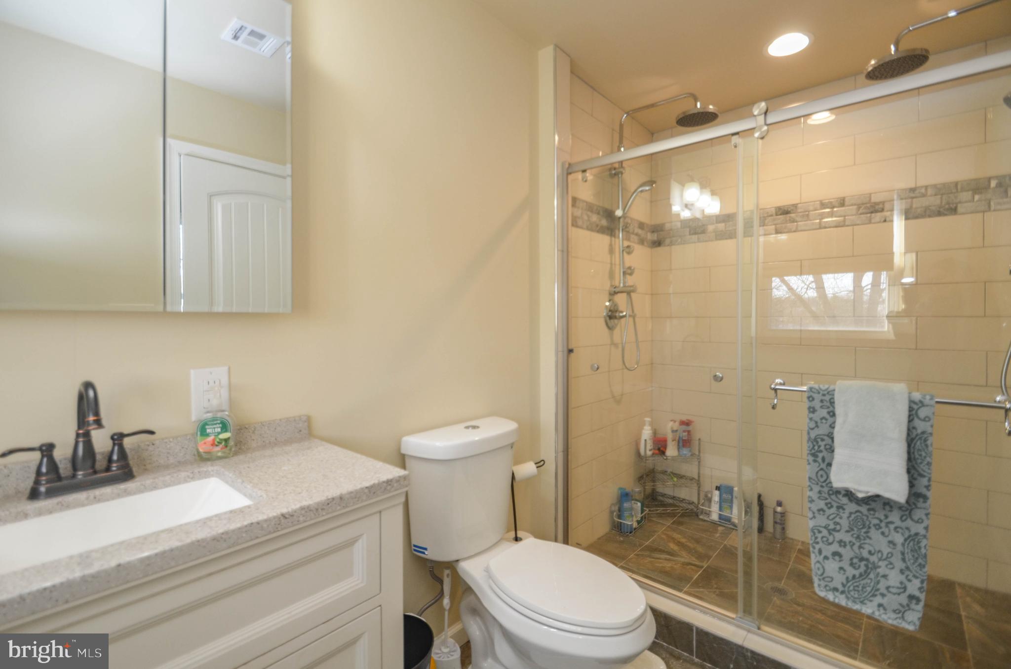 771 Andrews Road Bath, PA 18014 - Photo 15 of 29