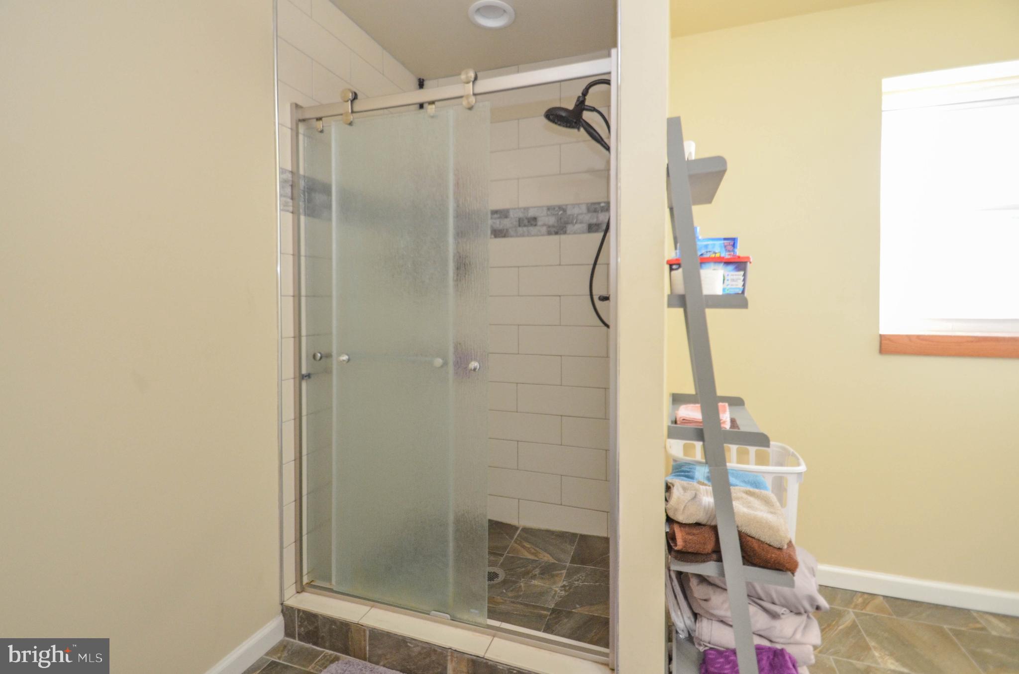 771 Andrews Road Bath, PA 18014 - Photo 22 of 29