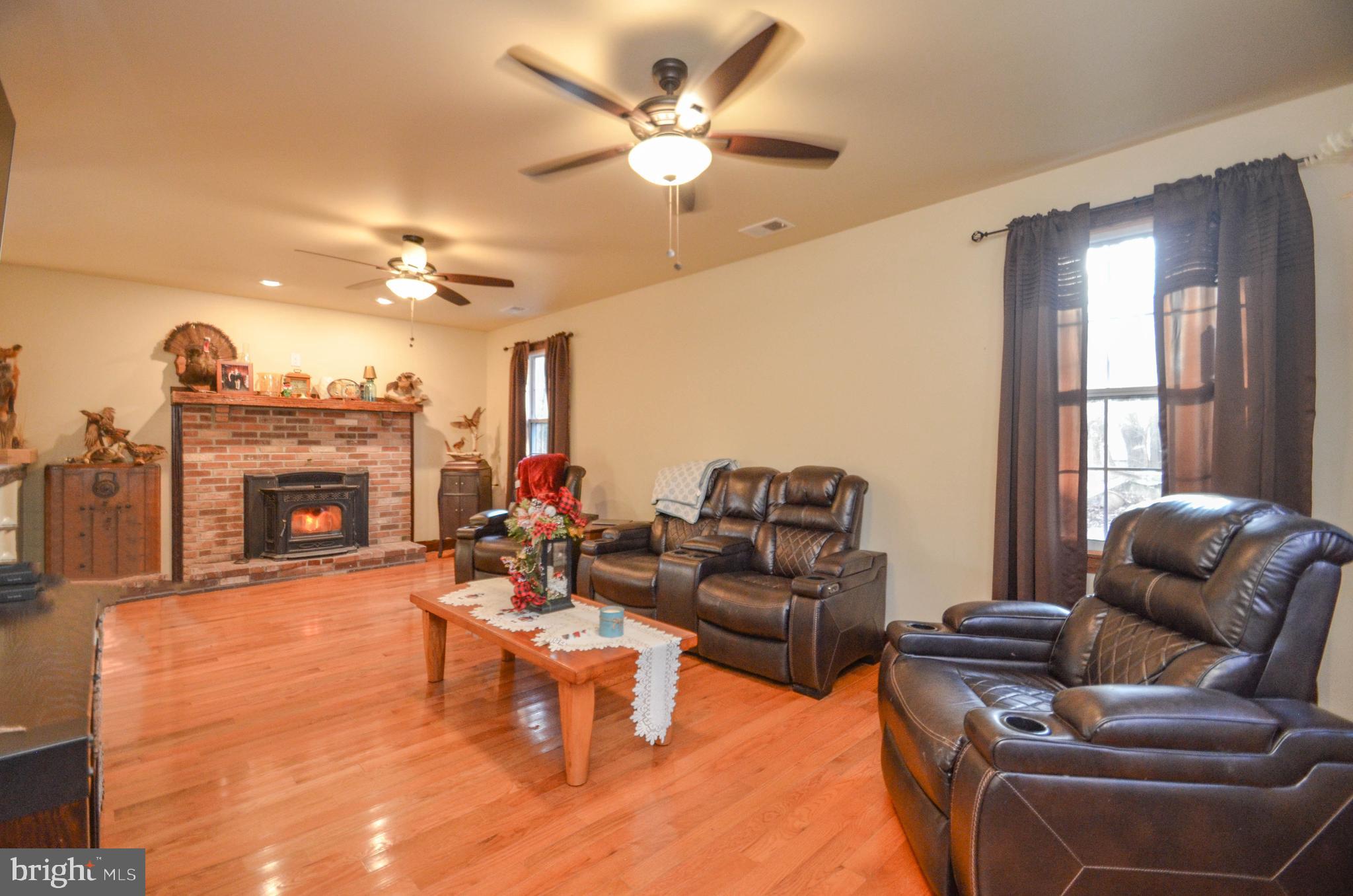 771 Andrews Road Bath, PA 18014 - Photo 3 of 29