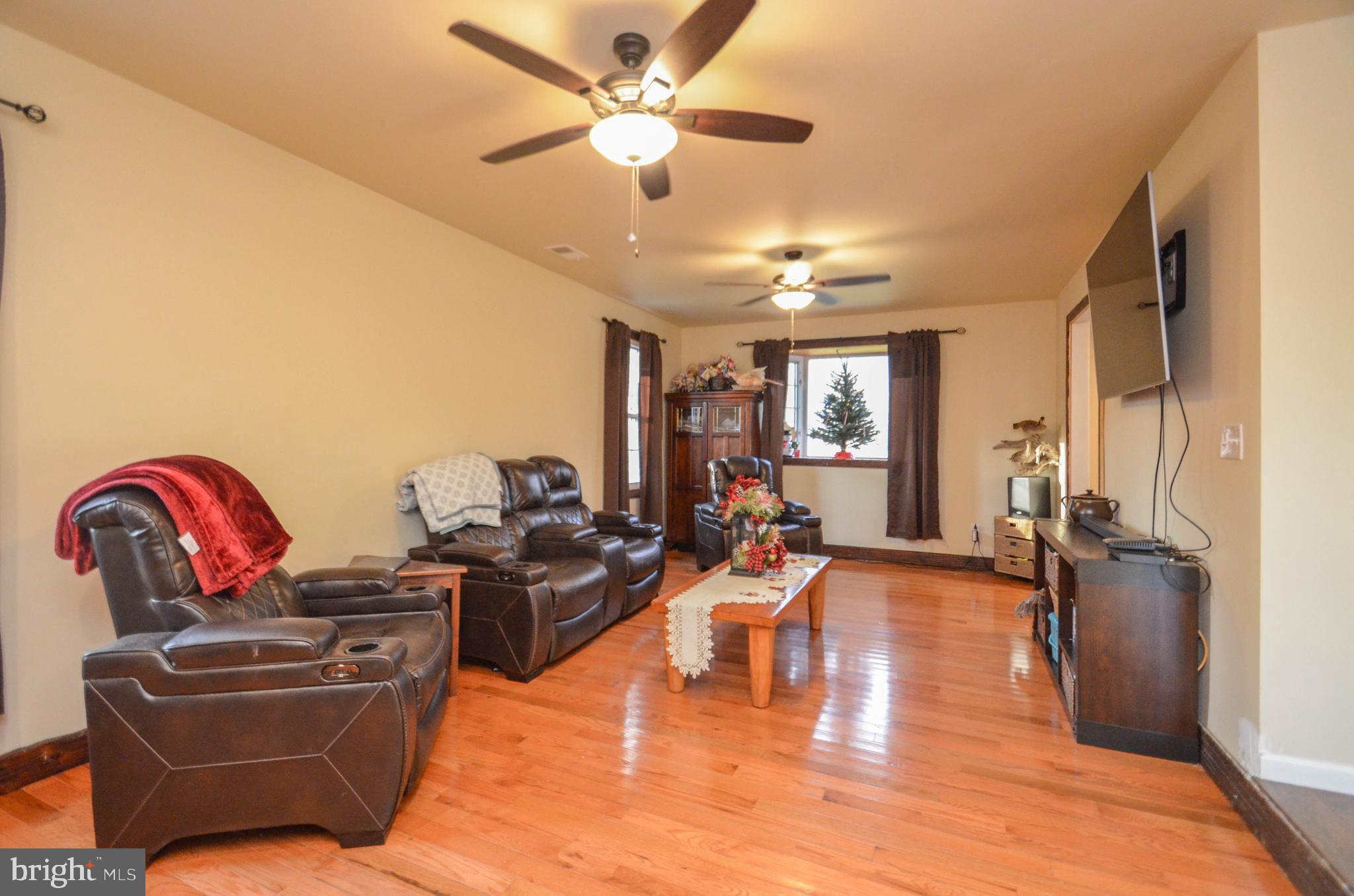 771 Andrews Road Bath, PA 18014 - Photo 4 of 29