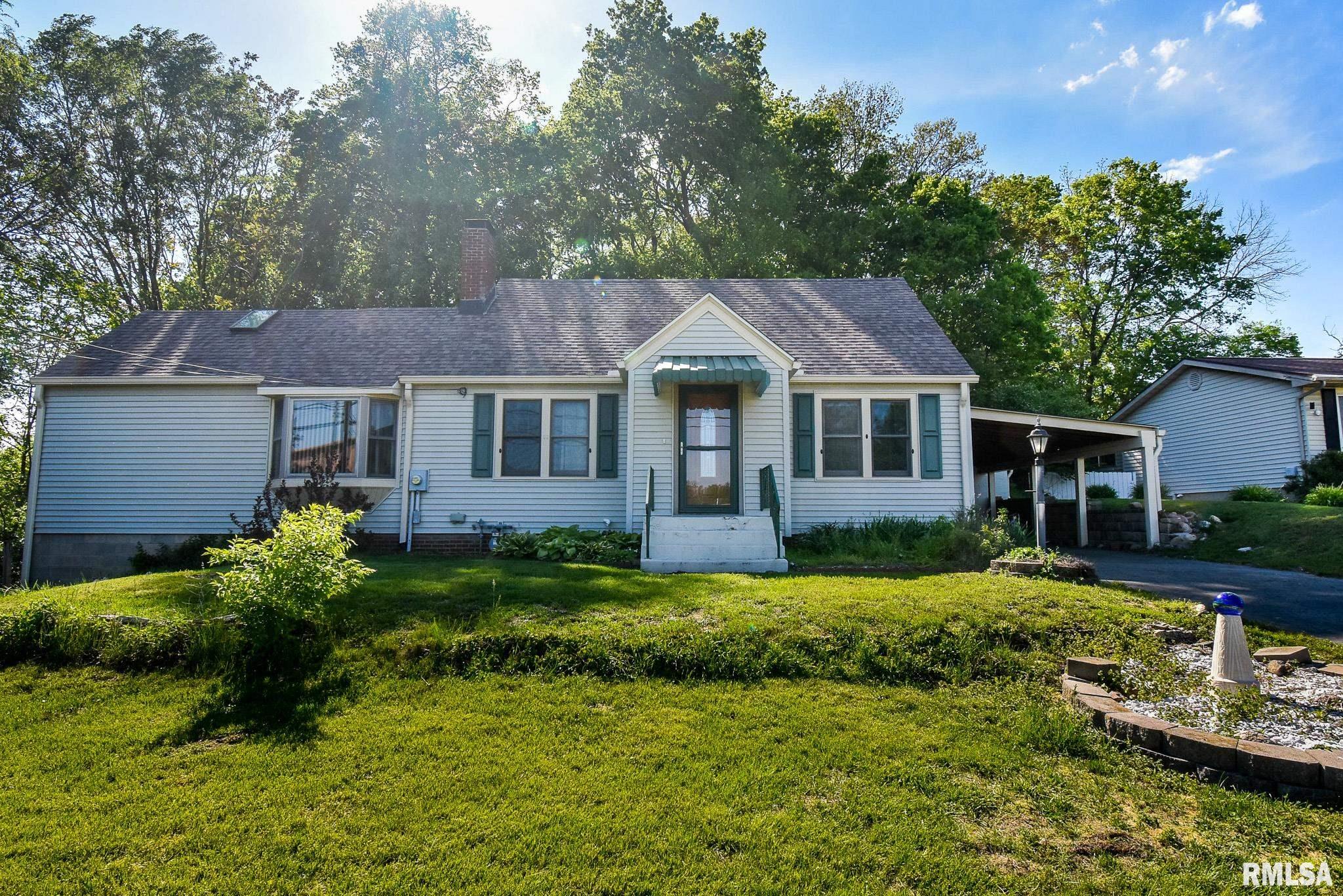 131 Arnold Road East Peoria, IL 61611 - Photo 1 of 45