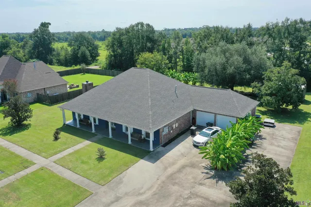 $398,500 | 524 Sugar Land Street, Houma, LA 70364