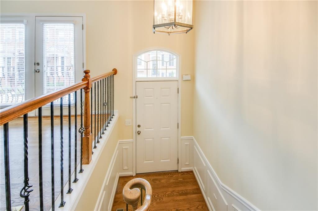 2776 Loftview Square Atlanta, GA 30339 - Photo 5 of 34