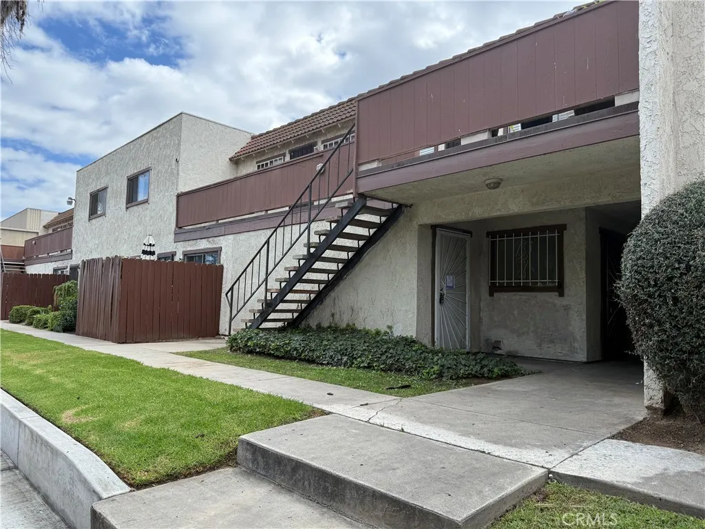3791 Harvill Lane, Unit 4 Riverside, CA 92503 - Photo 1 of 10 a view of a back yard of the house
