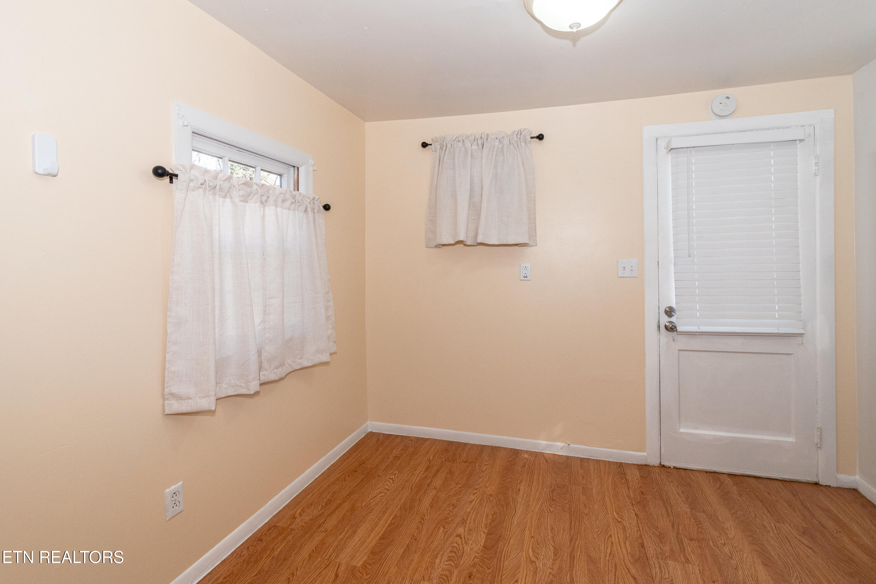 508 South Ruth Street Maryville, TN 37803 - Photo 14 of 34 DSC_4797