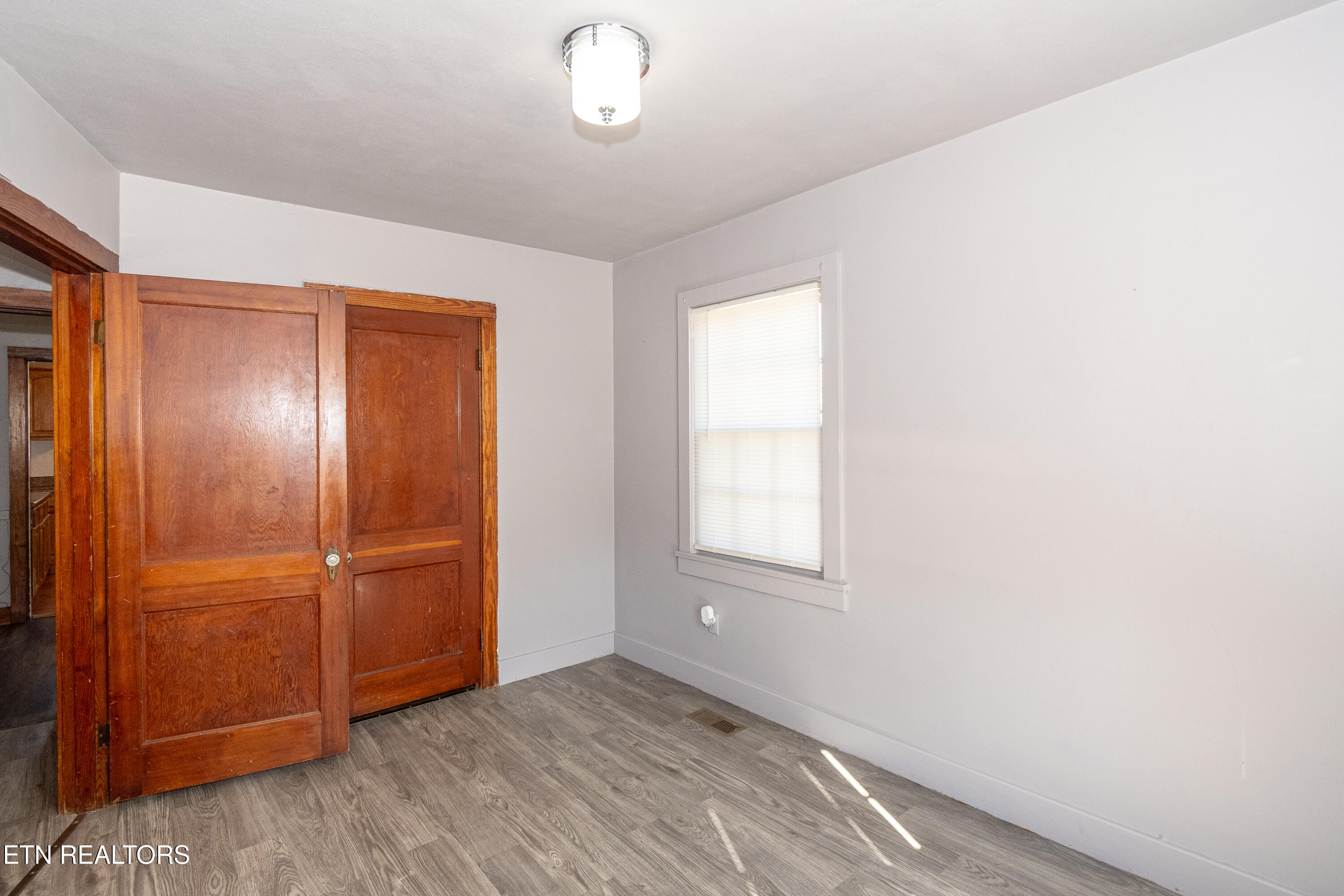 508 South Ruth Street Maryville, TN 37803 - Photo 16 of 34 DSC_4801