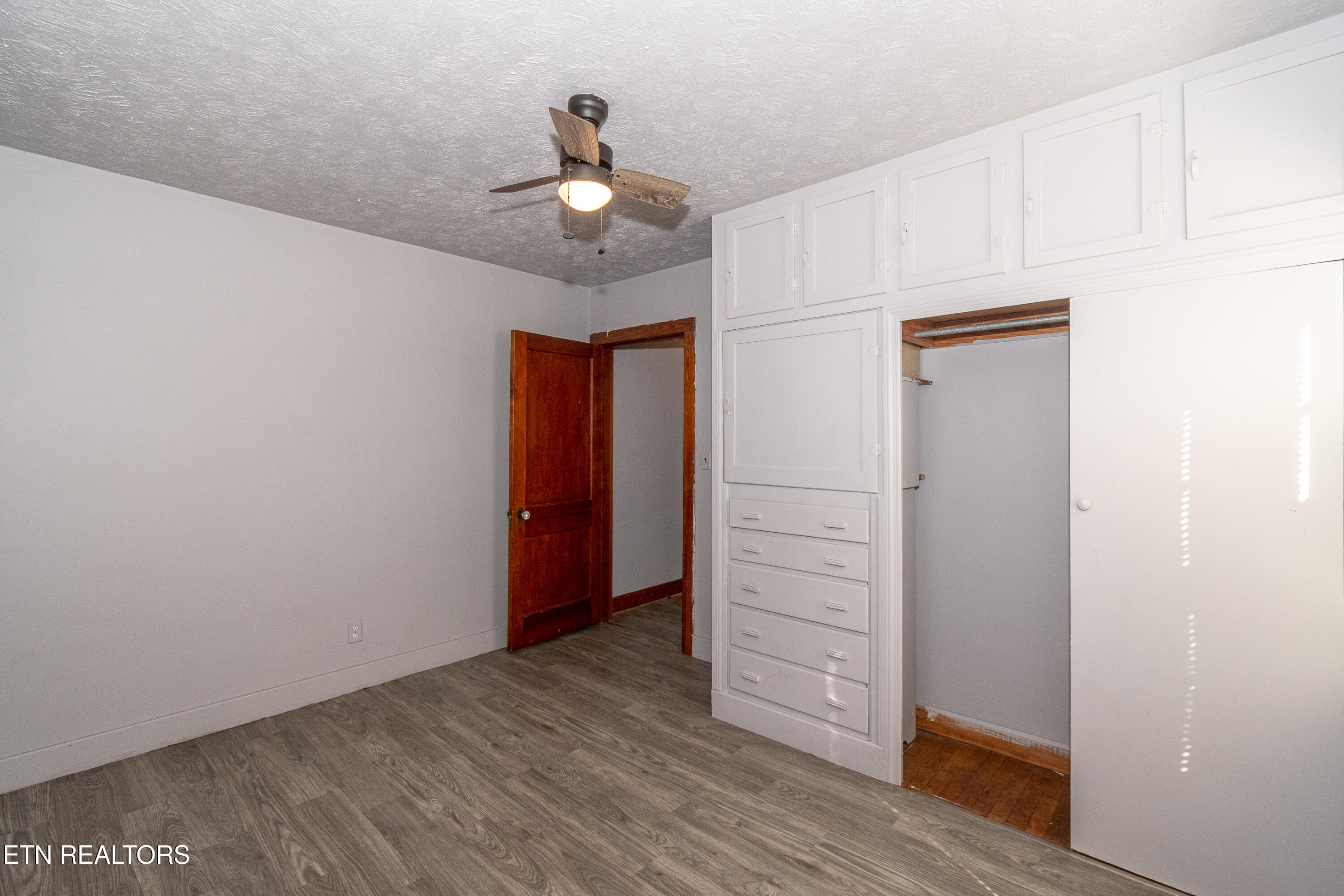 508 South Ruth Street Maryville, TN 37803 - Photo 22 of 34 DSC_4808