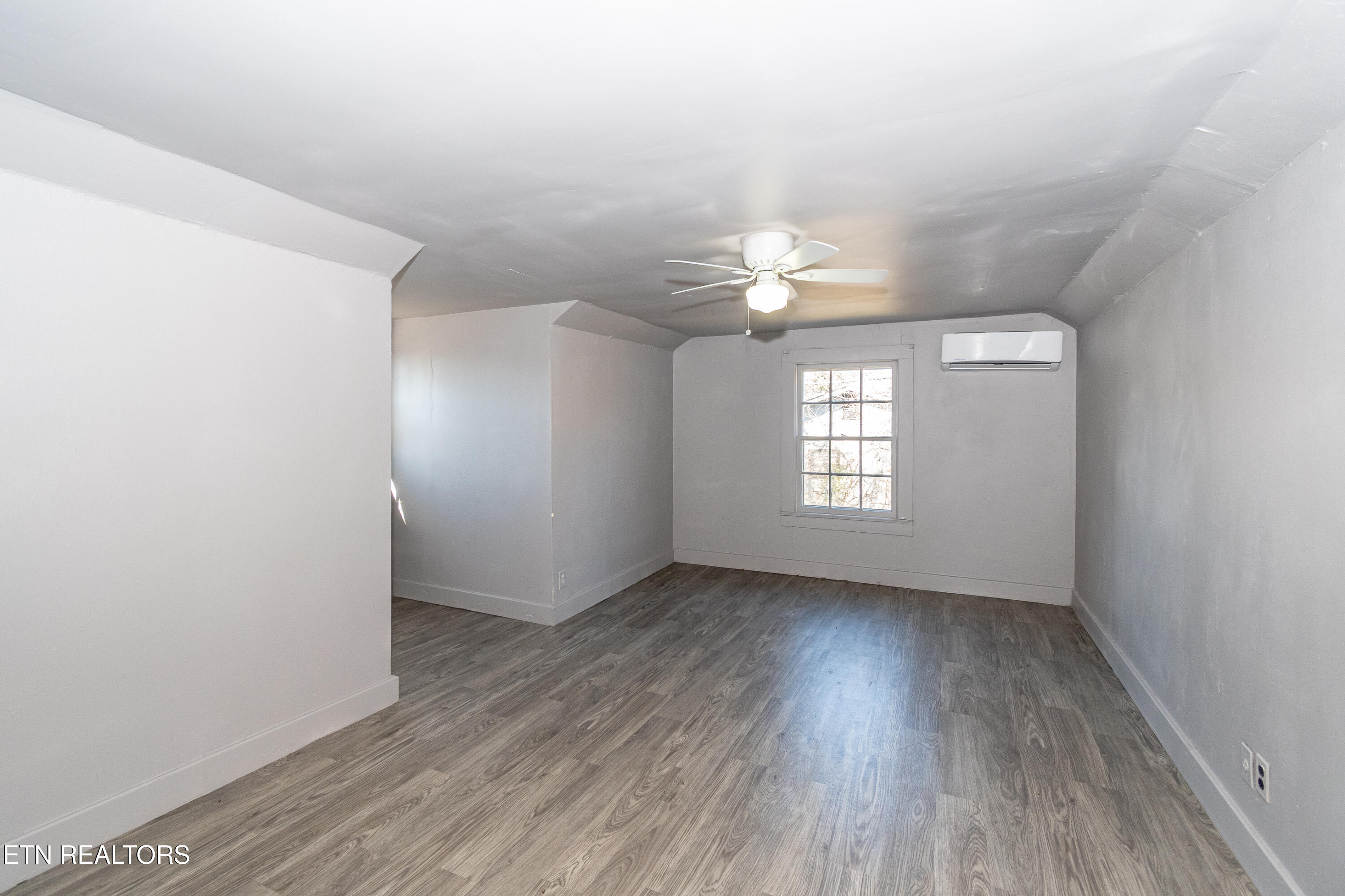 508 South Ruth Street Maryville, TN 37803 - Photo 27 of 34 DSC_4820