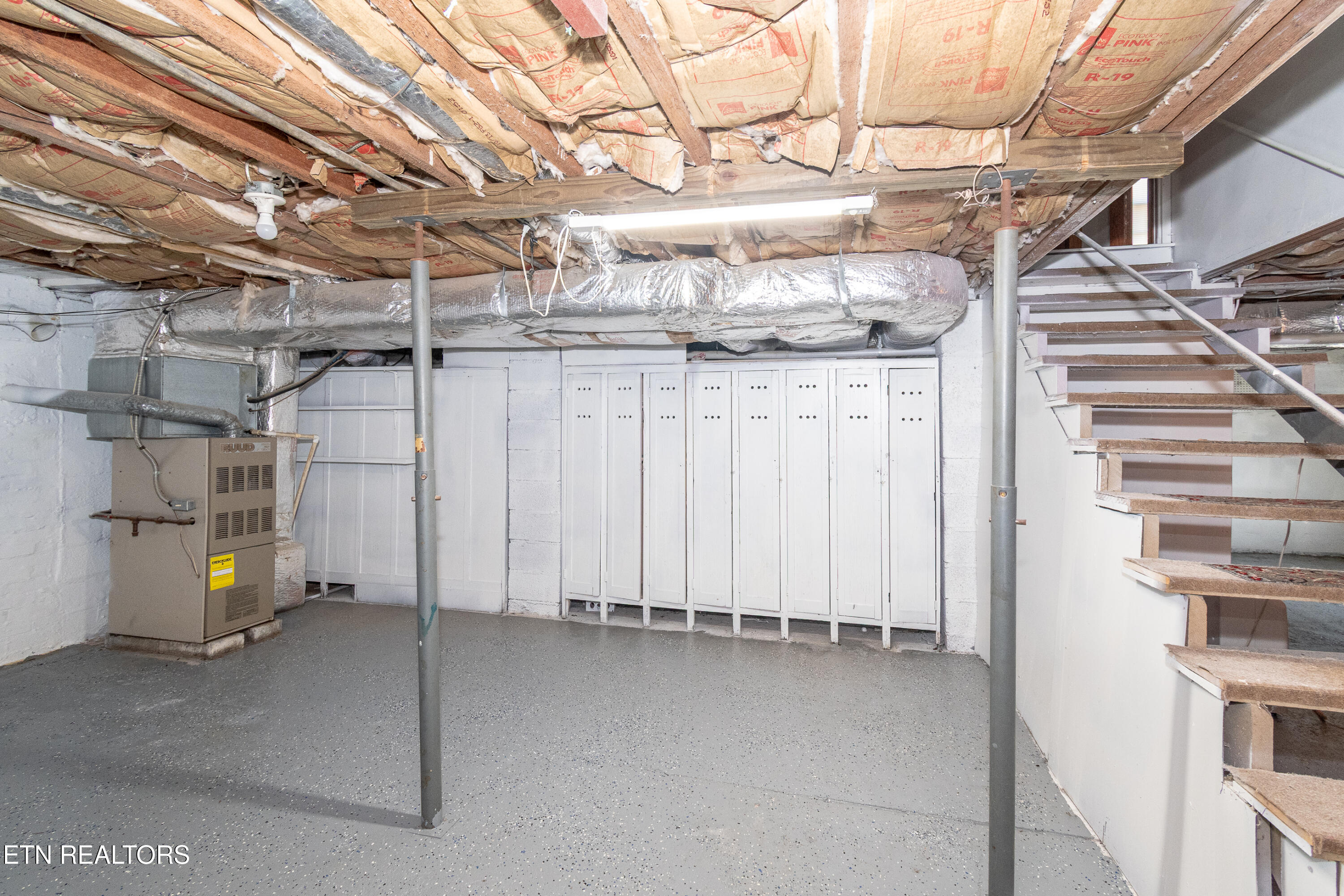 508 South Ruth Street Maryville, TN 37803 - Photo 29 of 34 DSC_4811