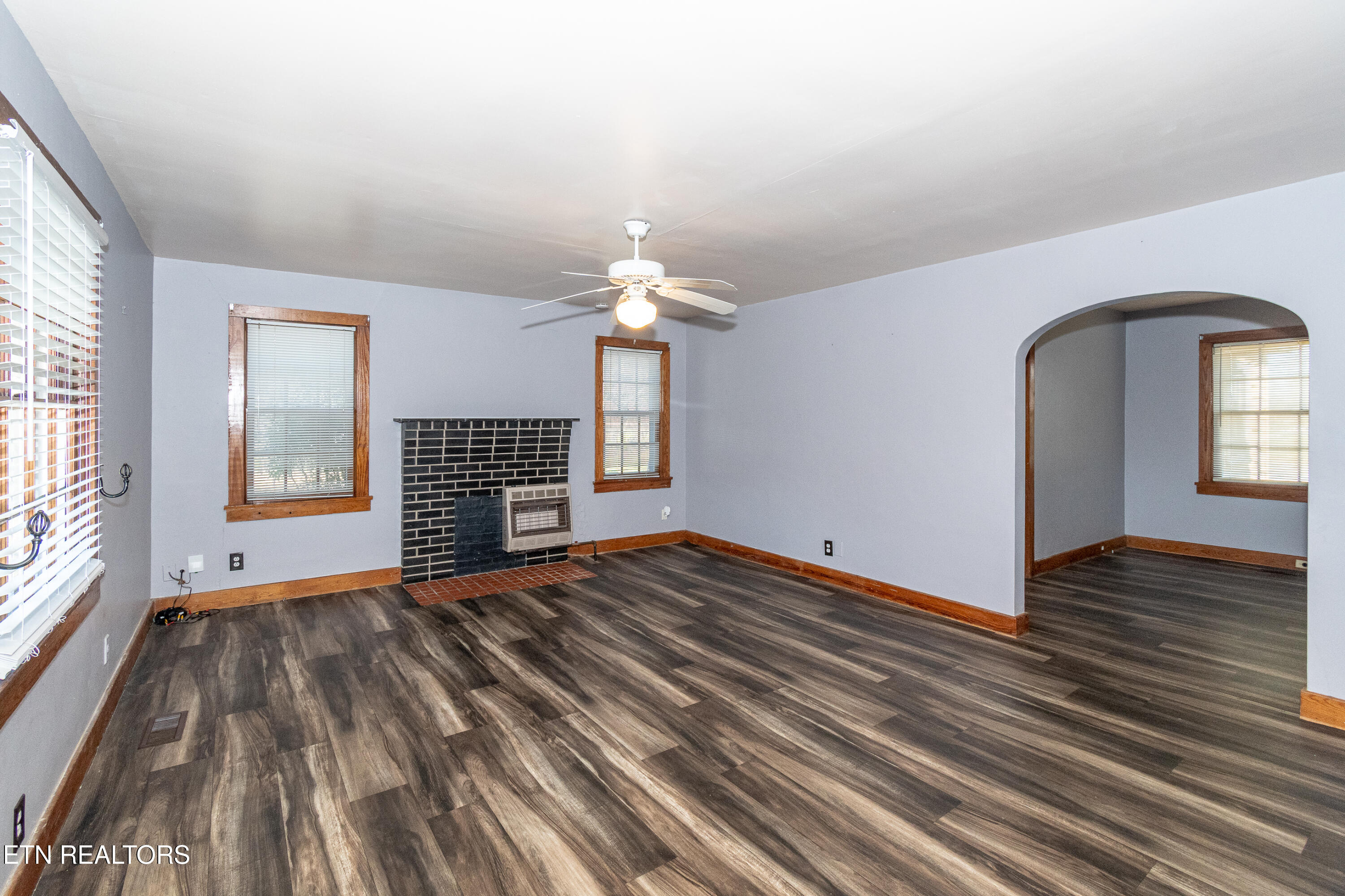 508 South Ruth Street Maryville, TN 37803 - Photo 5 of 34 DSC_4777