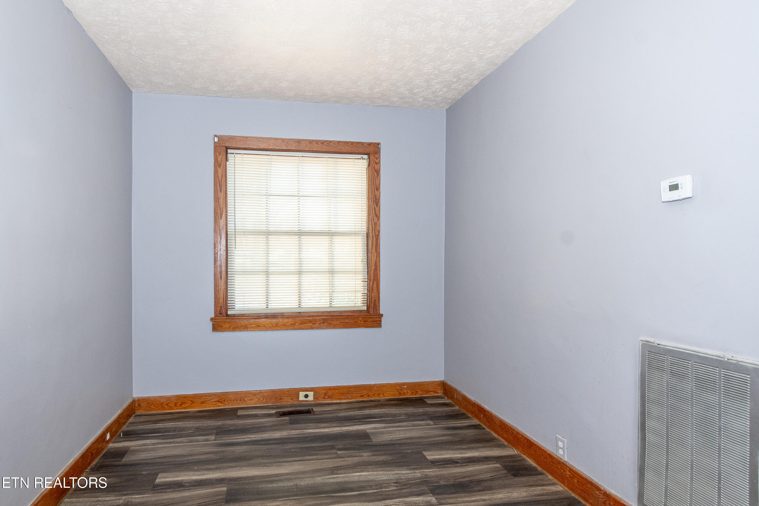 508 South Ruth Street Maryville, TN 37803 - Photo 8 of 34 DSC_4781