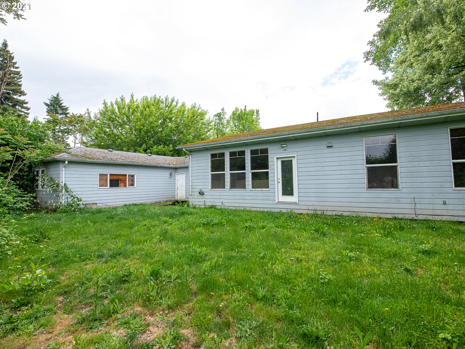 267 Northeast South Shore Road Portland, OR 97211 - Photo 23 of 26 Gallery Image 23