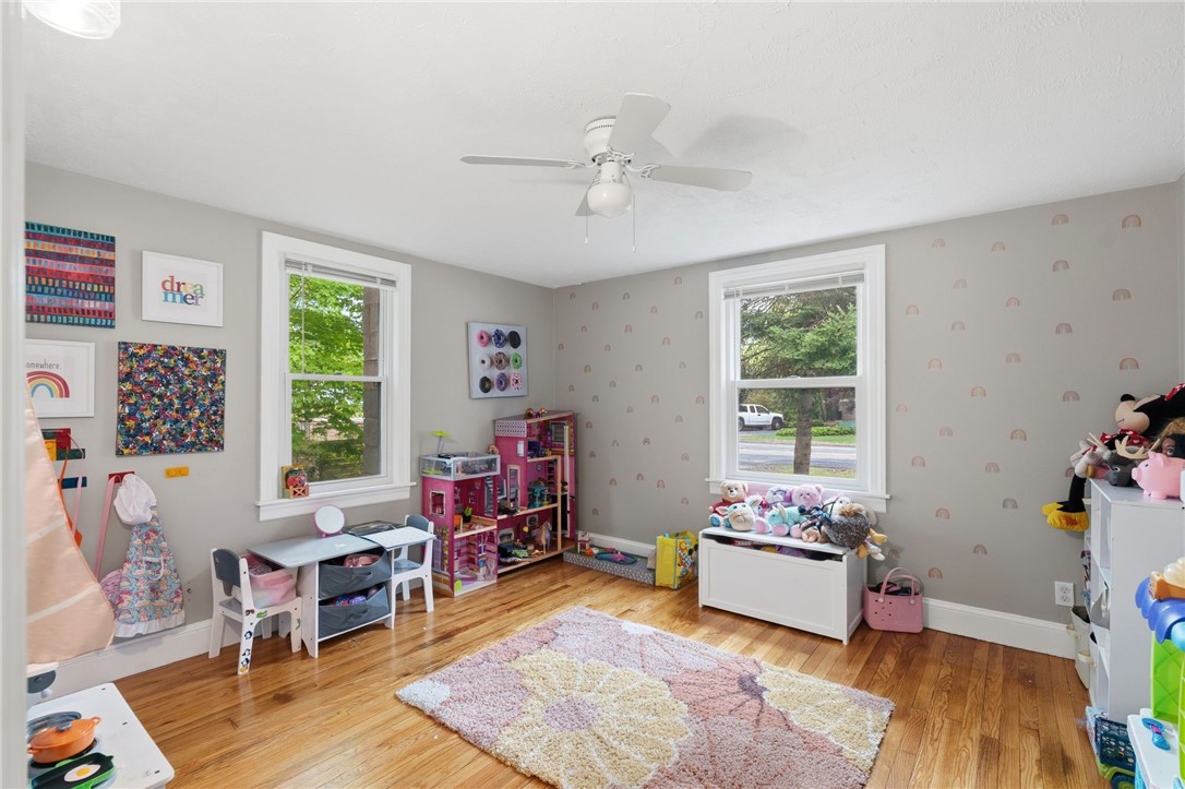 34 Wood Street Coventry, RI 02816 - Photo 17 of 36