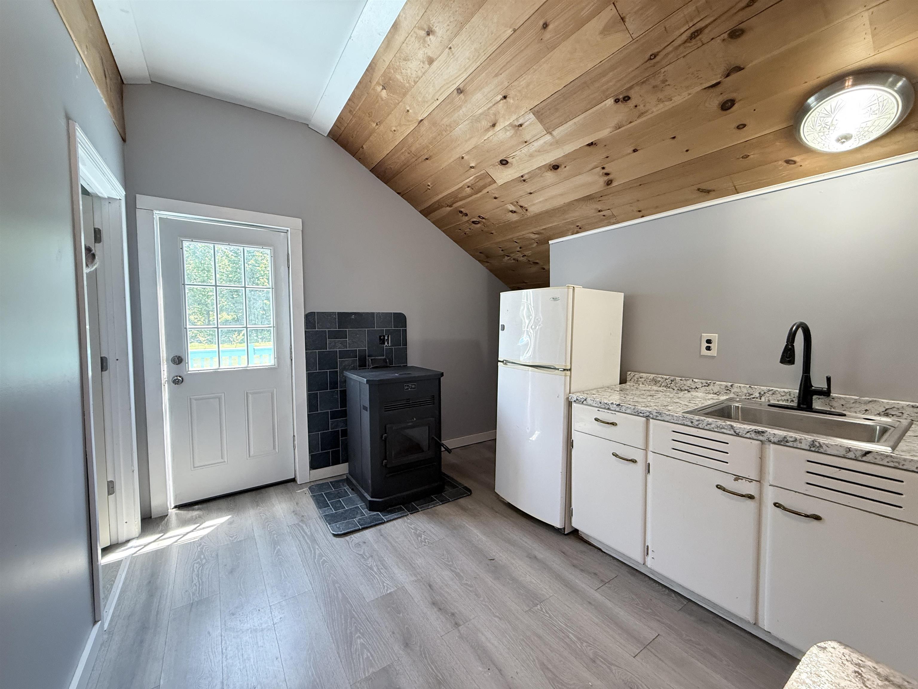 4056 Middle Road Clarendon, VT 05759 - Photo 34 of 40