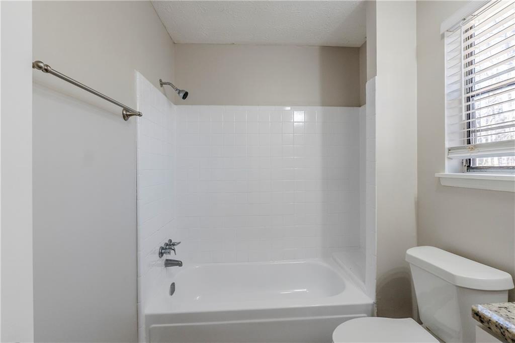 2419 Leslie Brook Drive Decatur, GA 30035 - Photo 20 of 25