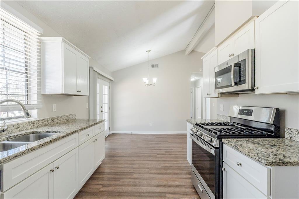 2419 Leslie Brook Drive Decatur, GA 30035 - Photo 9 of 25