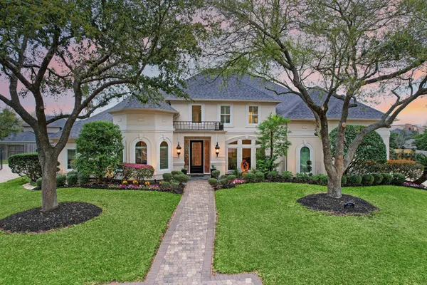 $9,800 | 1631 Lakeshore Way, Houston, TX 77077