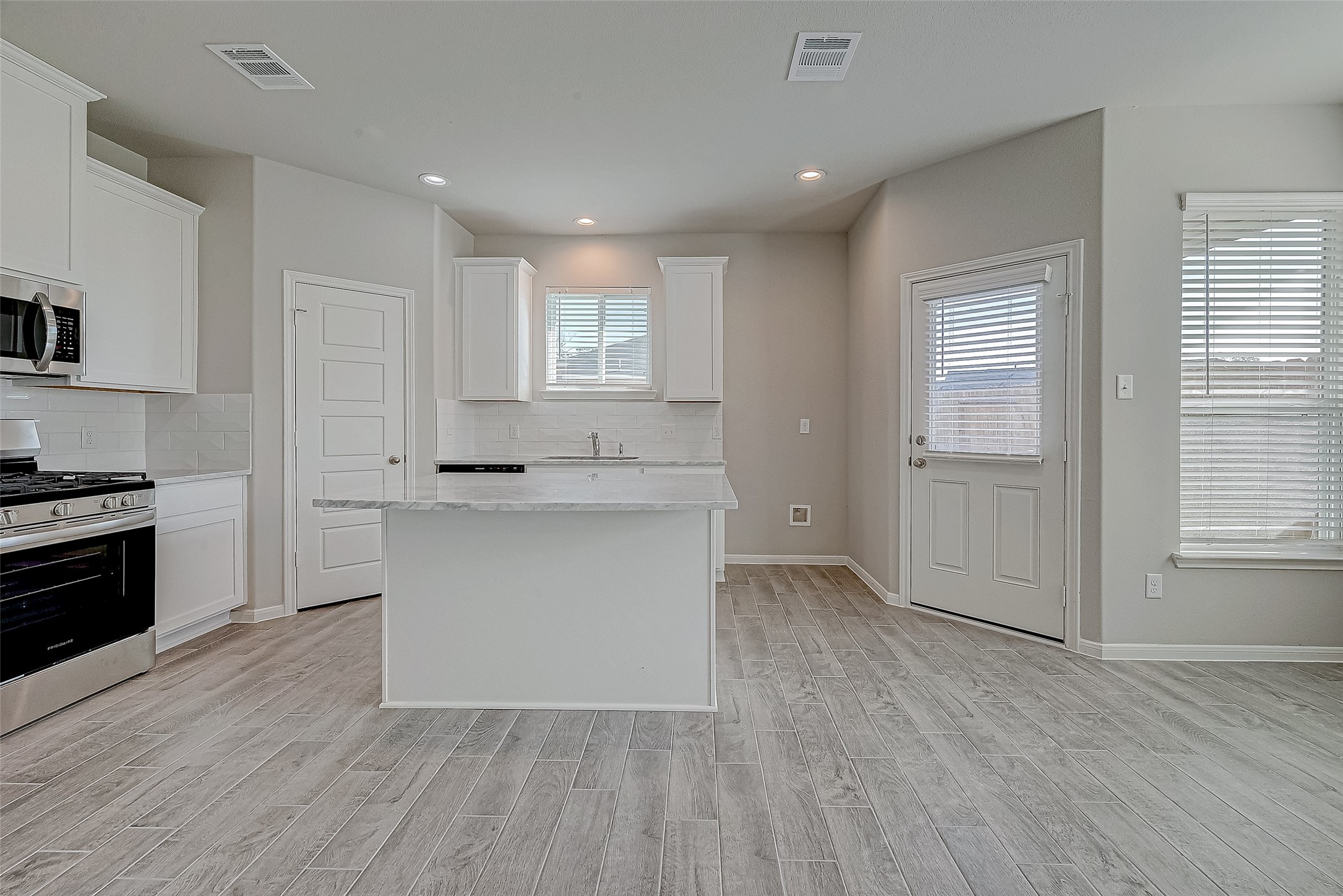 20903 Attalos Stoa Road Crosby, TX 77532 - Photo 14 of 32