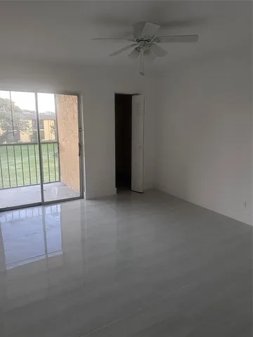 $1,950 | 720 Meadows Circle, Unit 720, Boynton Beach, FL 33436