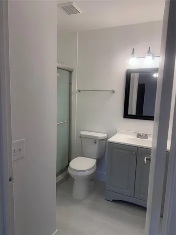 $1,950 | 720 Meadows Circle, Unit 720, Boynton Beach, FL 33436