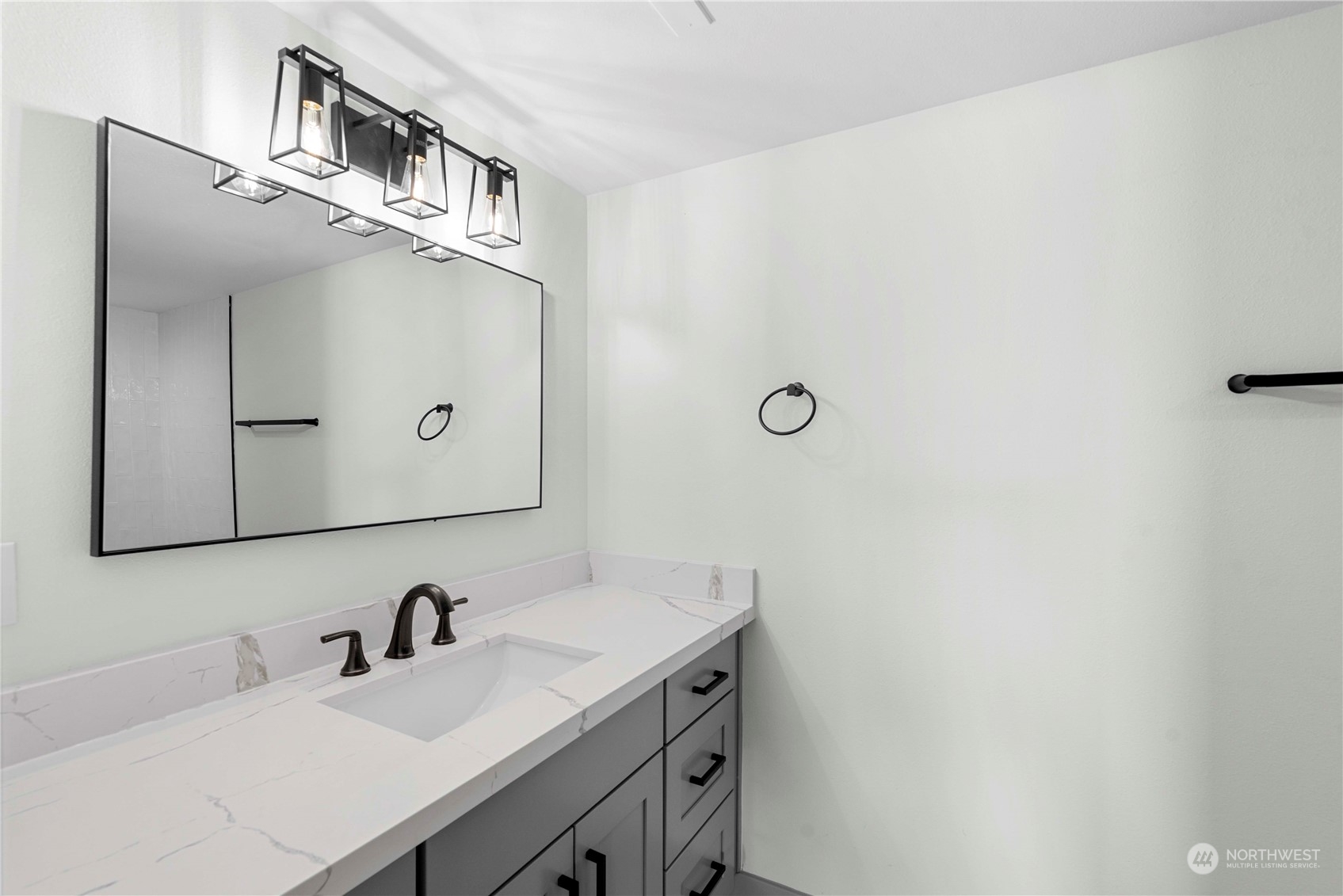 4041 Lakeview Place Chelan, WA 98816 - Photo 25 of 40 Gallery Image 25