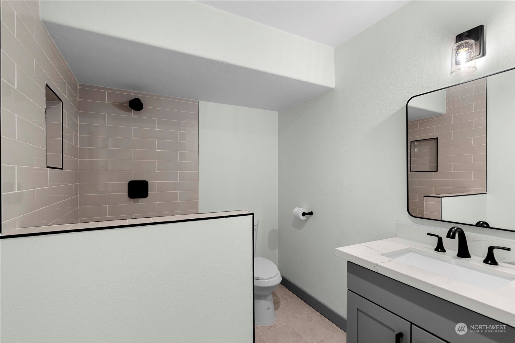 4041 Lakeview Place Chelan, WA 98816 - Photo 31 of 40 Gallery Image 31
