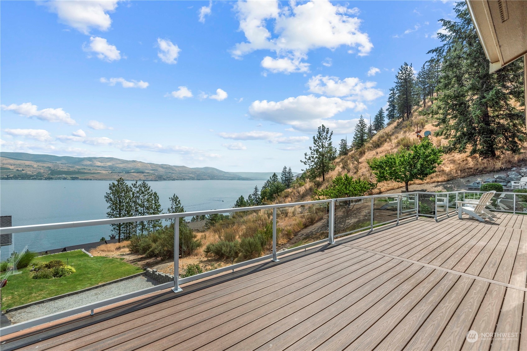4041 Lakeview Place Chelan, WA 98816 - Photo 32 of 40 Gallery Image 32