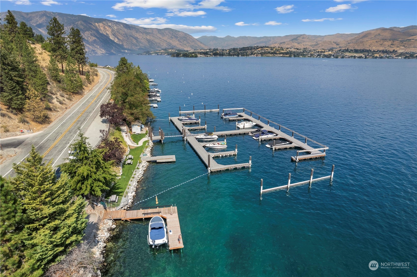 4041 Lakeview Place Chelan, WA 98816 - Photo 5 of 40 Gallery Image 5