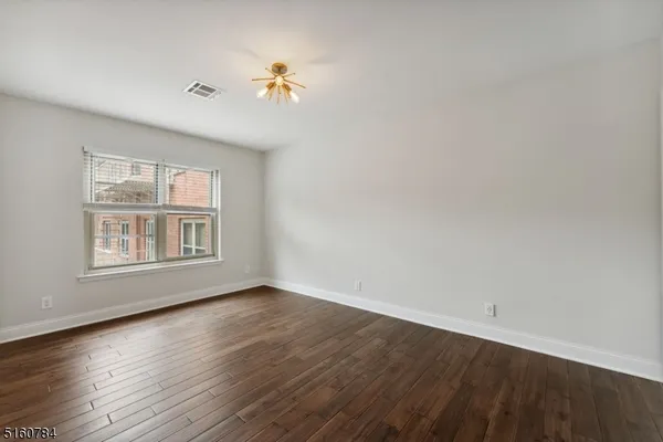 $4,200 | 31 Upper Mountain Avenue, Unit 4, Montclair, NJ 07042