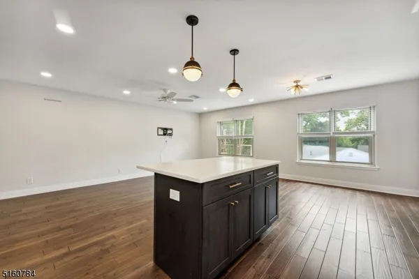 $4,200 | 31 Upper Mountain Avenue, Unit 4, Montclair, NJ 07042