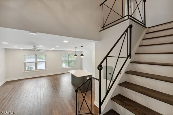 $4,200 | 31 Upper Mountain Avenue, Unit 4, Montclair, NJ 07042