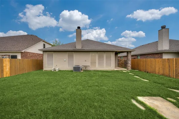 $2,300 | 4512 Remuda Lane, Denton, TX 76226