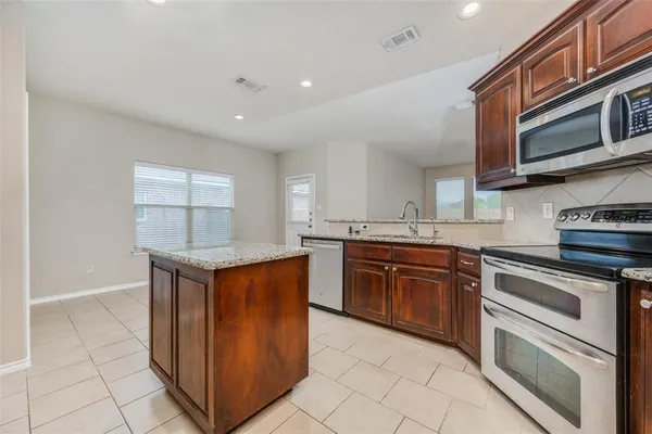 $2,300 | 4512 Remuda Lane, Denton, TX 76226