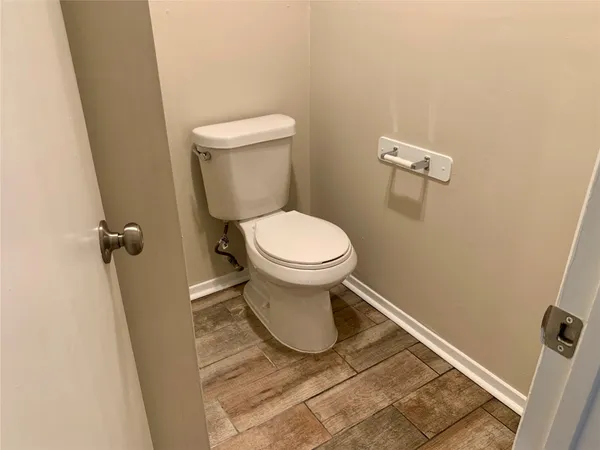 $1,599 | 7739 Bunker Wood Lane, Houston, TX 77086