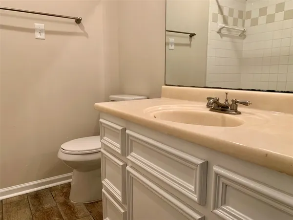 $1,599 | 7739 Bunker Wood Lane, Houston, TX 77086