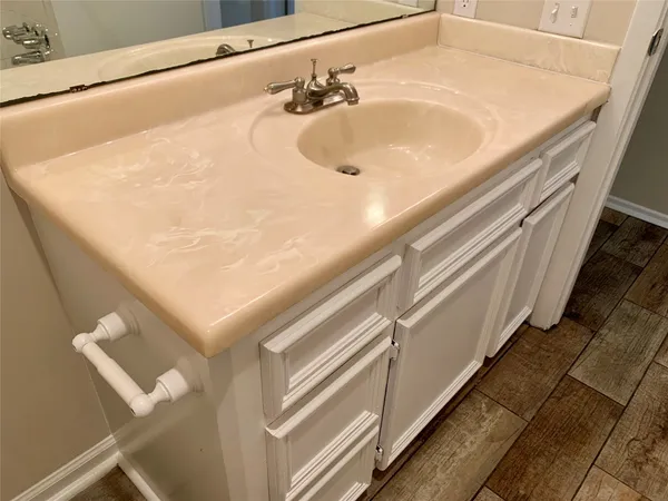 $1,599 | 7739 Bunker Wood Lane, Houston, TX 77086