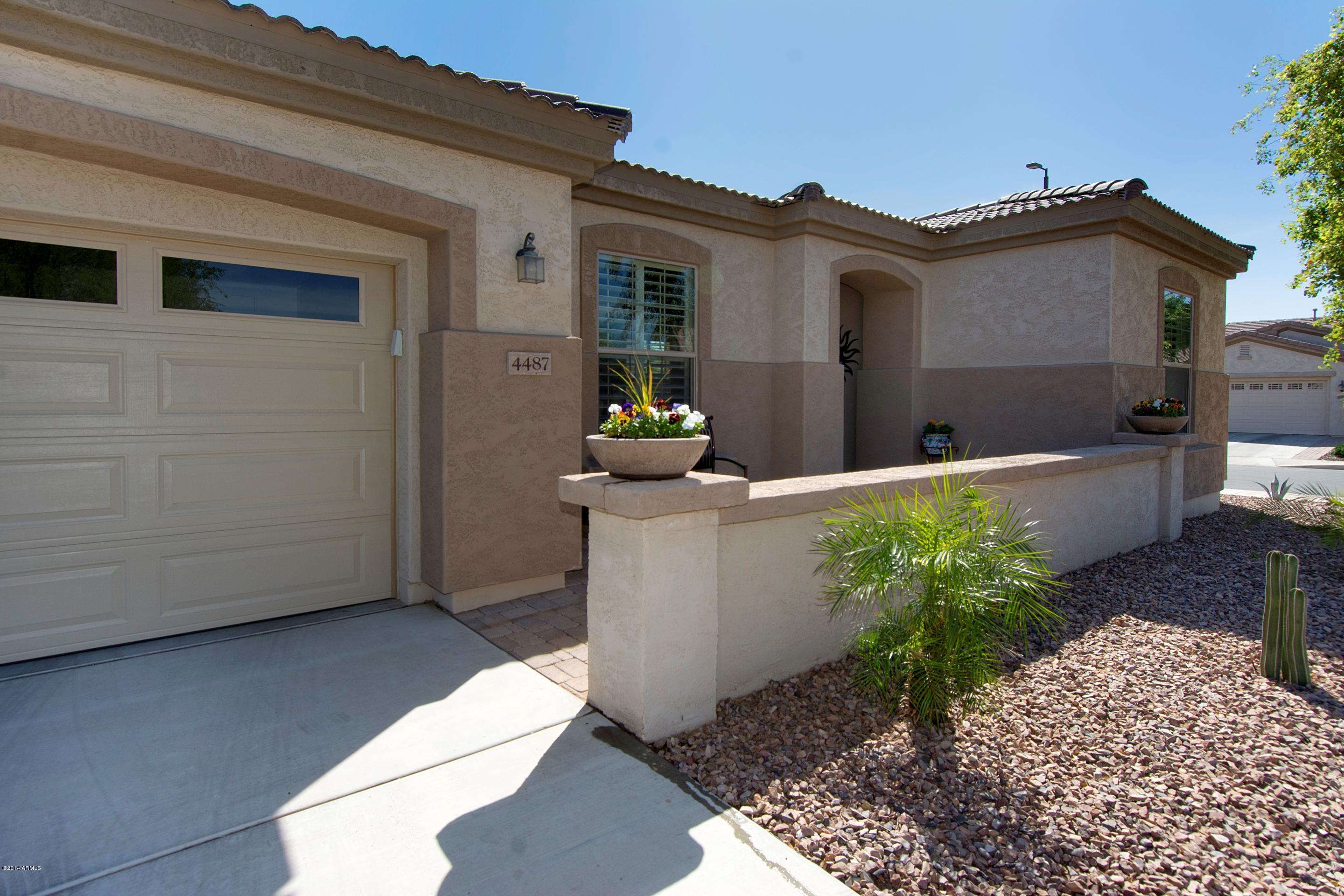 4487 East Rakestraw Lane Gilbert, AZ 85298 - Photo 4 of 30 Front Entry