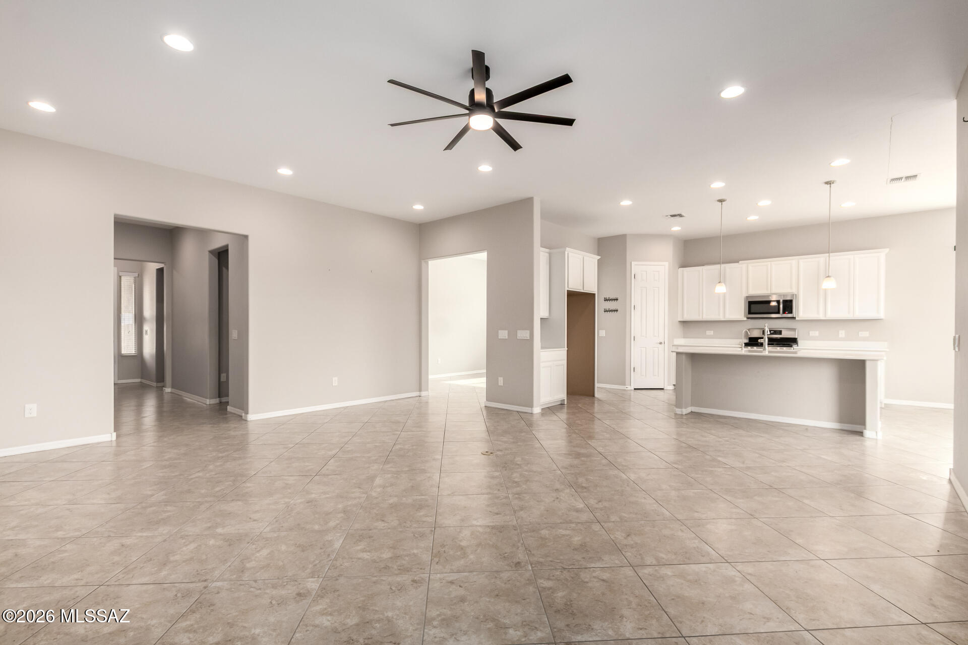 2974 South Open Range Way Tucson, AZ 85713 - Photo 7 of 27 Family Room