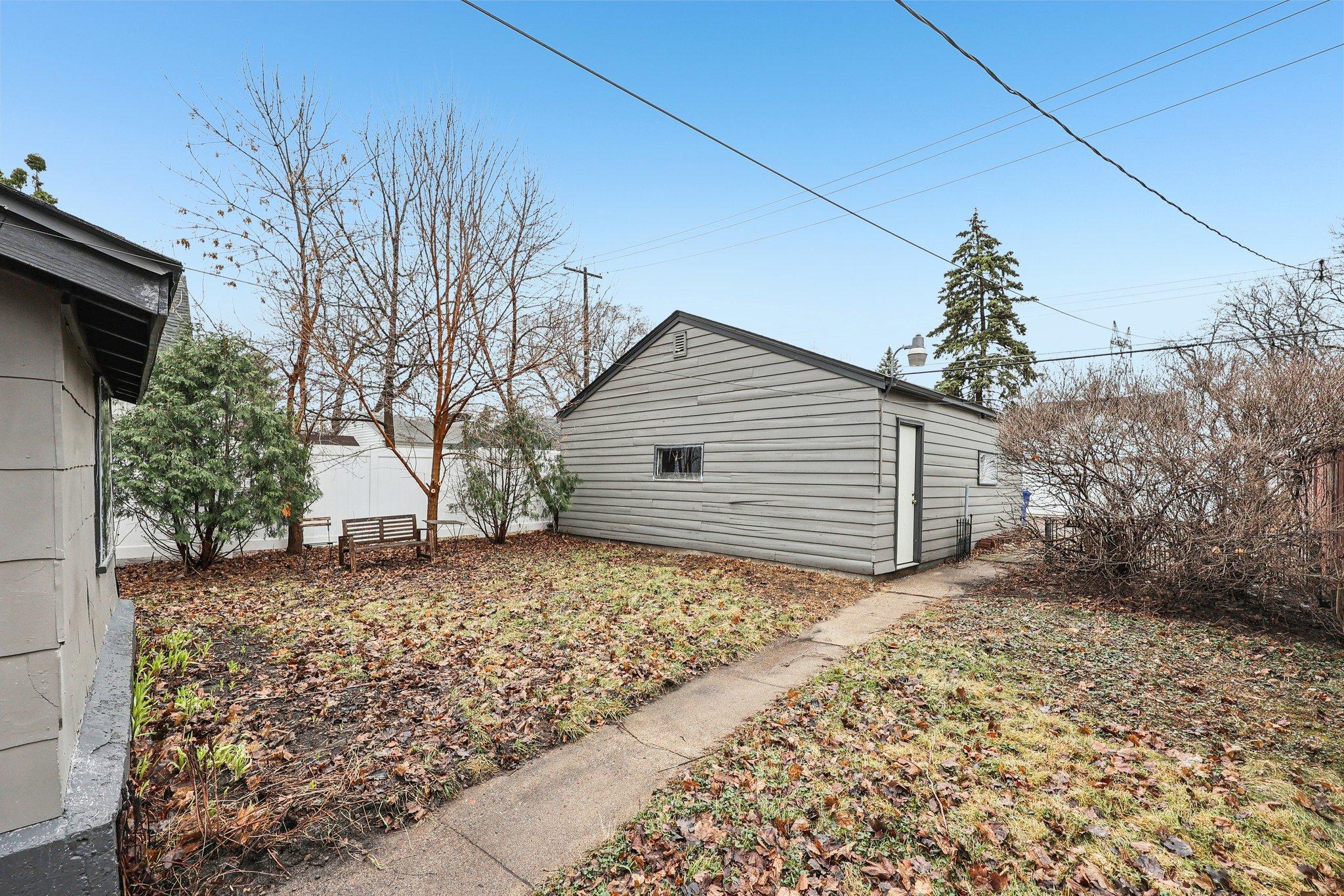 1259 Hewitt Avenue St. Paul, MN 55104 - Photo 30 of 34